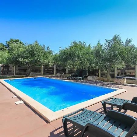 Mit Privatpool Fuer 8 Personen Ca 210 Qm In Pavicini, Istrien Suedkueste Von Istrien