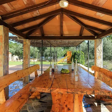 Holiday home Mit Privatpool Fuer 8 Personen Ca 210 Qm In Pavicini, Istrien Suedkueste Von Istrien