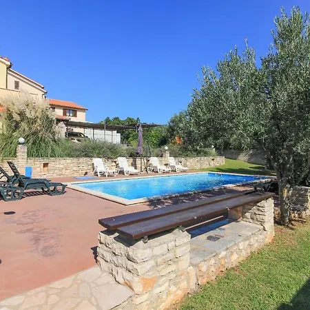 Mit Privatpool Fuer 8 Personen Ca 210 Qm In Pavicini, Istrien Suedkueste Von Istrien *